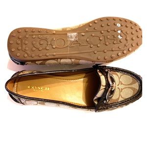 Coach flats - brown